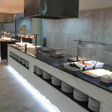 Aparthotel Advise Reina