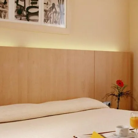 Advise Reina Aparthotel Vera